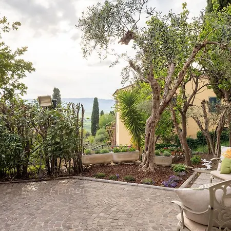 - Casa Di Alice Nel Borgo Apartament